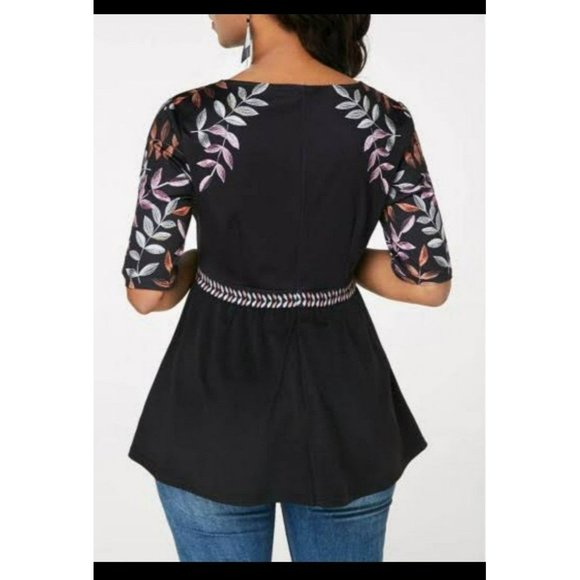 Black V Neck Blouse with Leaves Pattern and Half Sleeve Size Large - Picture 2 of 8